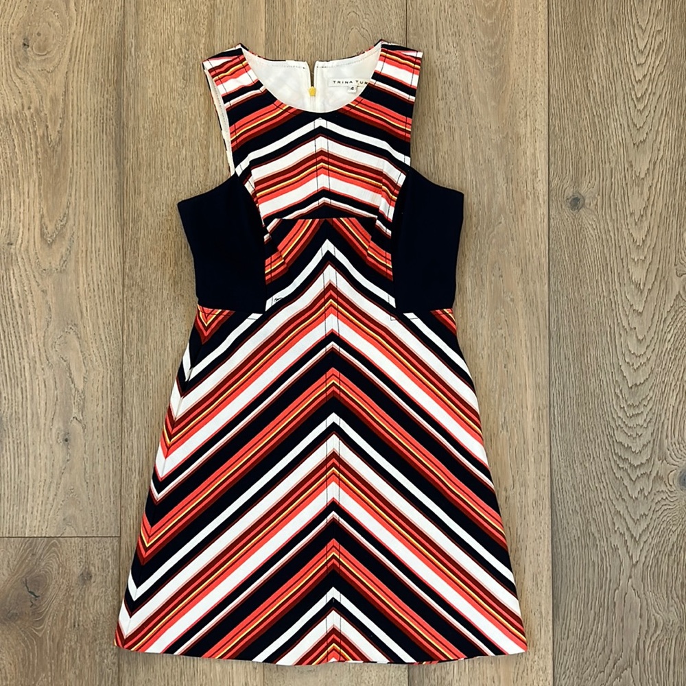 Trina Turk sleeveless dress size 4